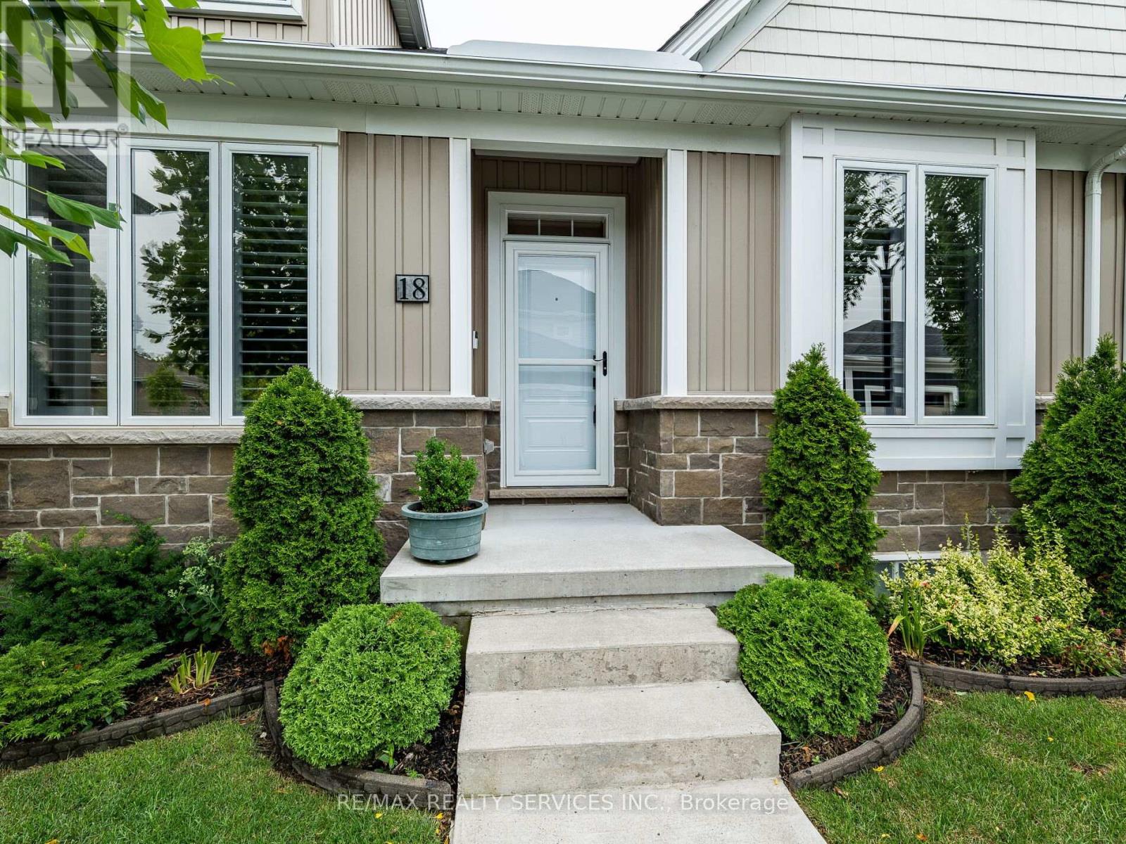 18 Princeton Common Street, St. Catharines, Ontario  L2N 0B7 - Photo 43 - X13032750