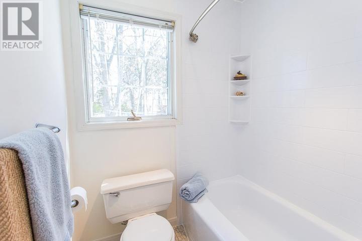 161 Caddy Ave, Sault Ste. Marie, Ontario  P6A 6H7 - Photo 21 - SM260745