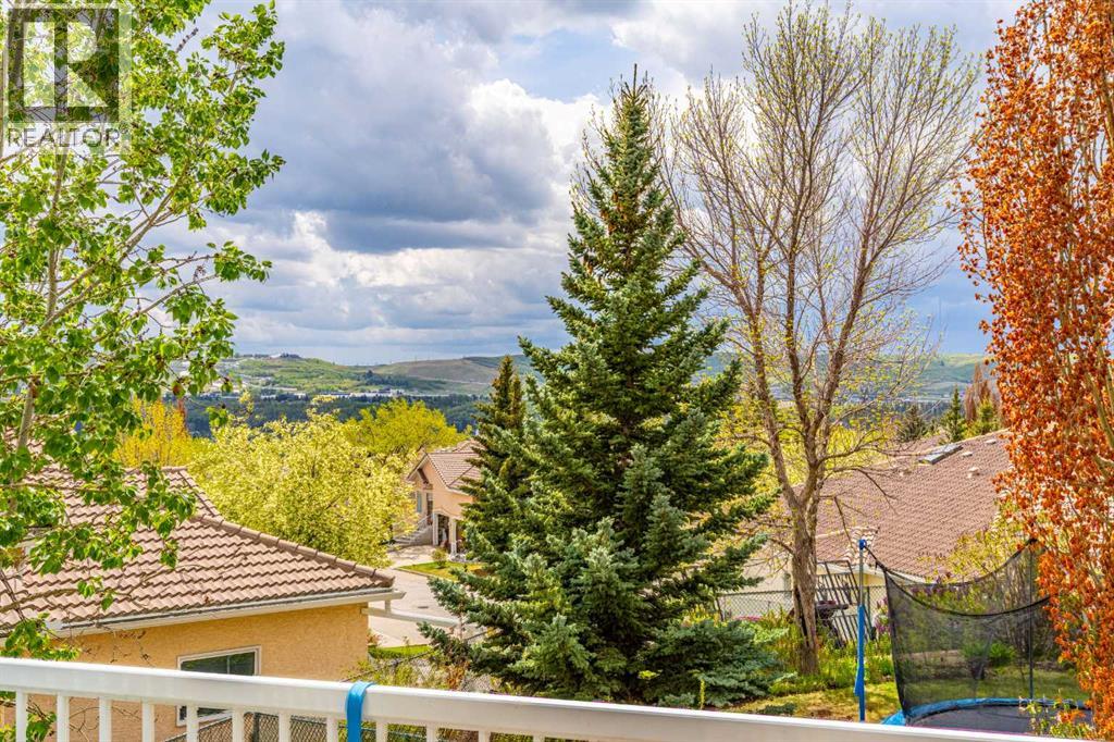 648 Scimitar Bay NW, Calgary, Alberta  T3L 2B2 - Photo 12 - A2304234