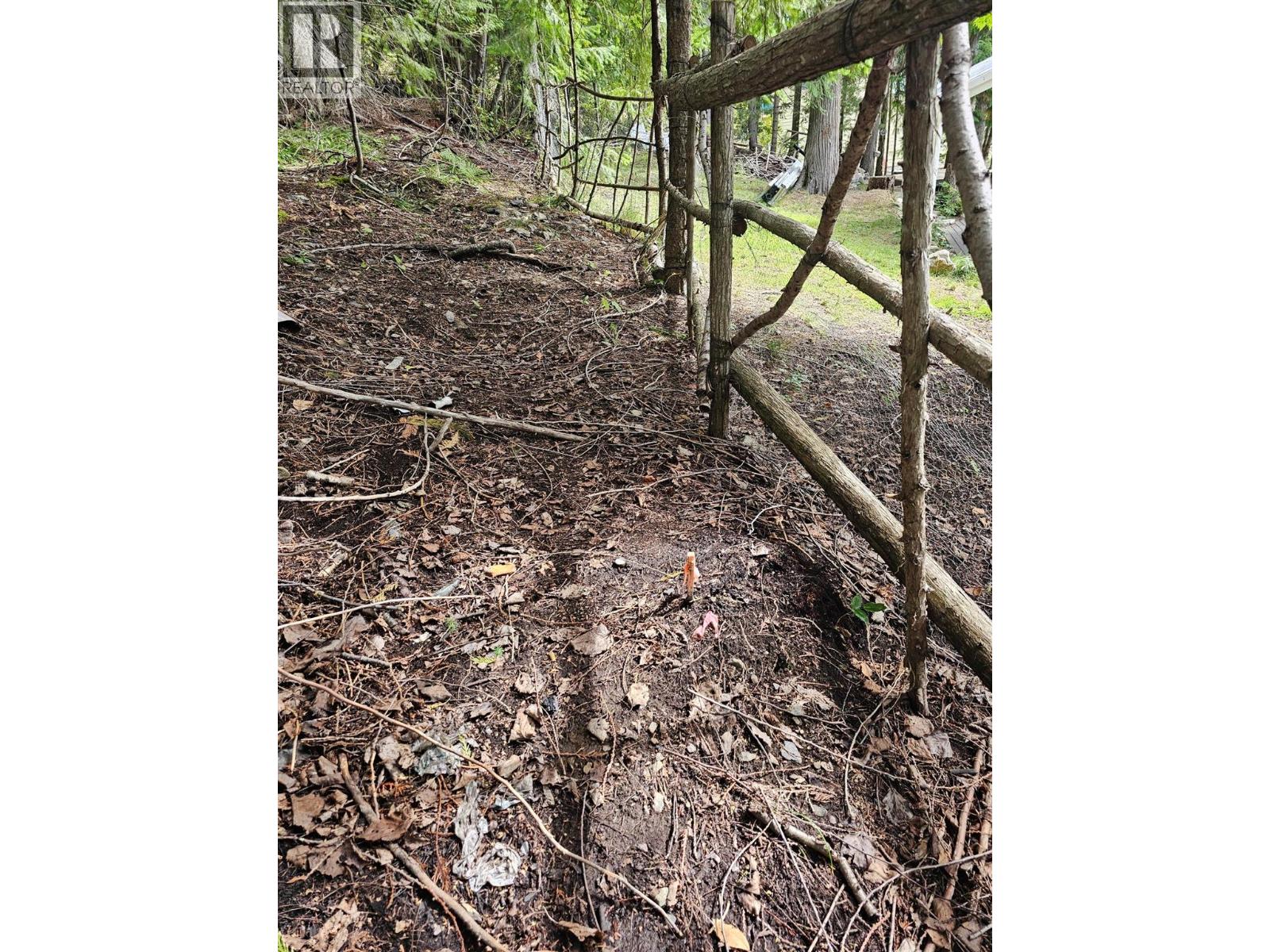 Lot 389 Anglemont Way, Anglemont, British Columbia  V0E 1M8 - Photo 14 - 10384280