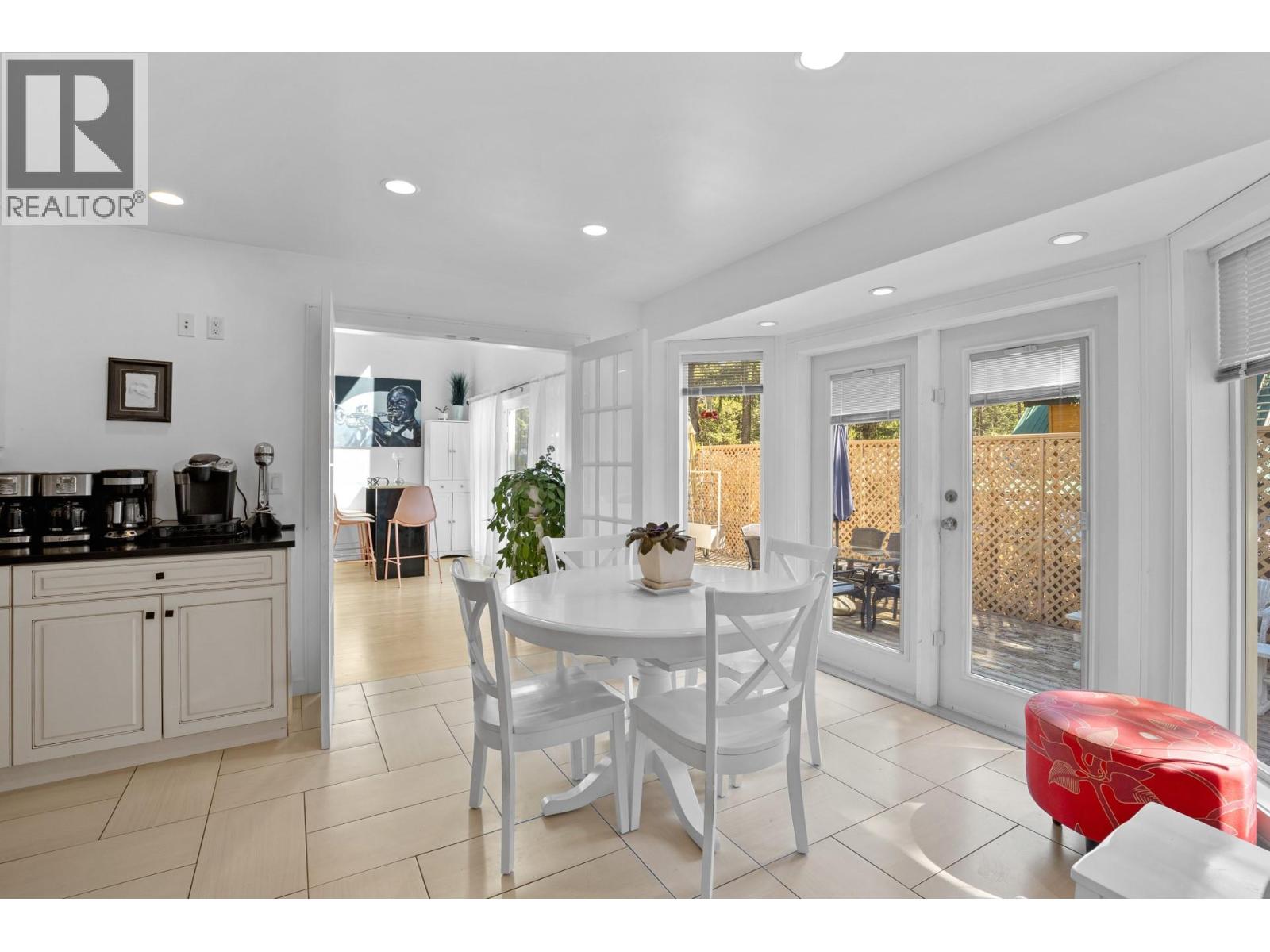 7991 Alpine Road, Kelowna, British Columbia  V1Z 3V8 - Photo 11 - 10384116