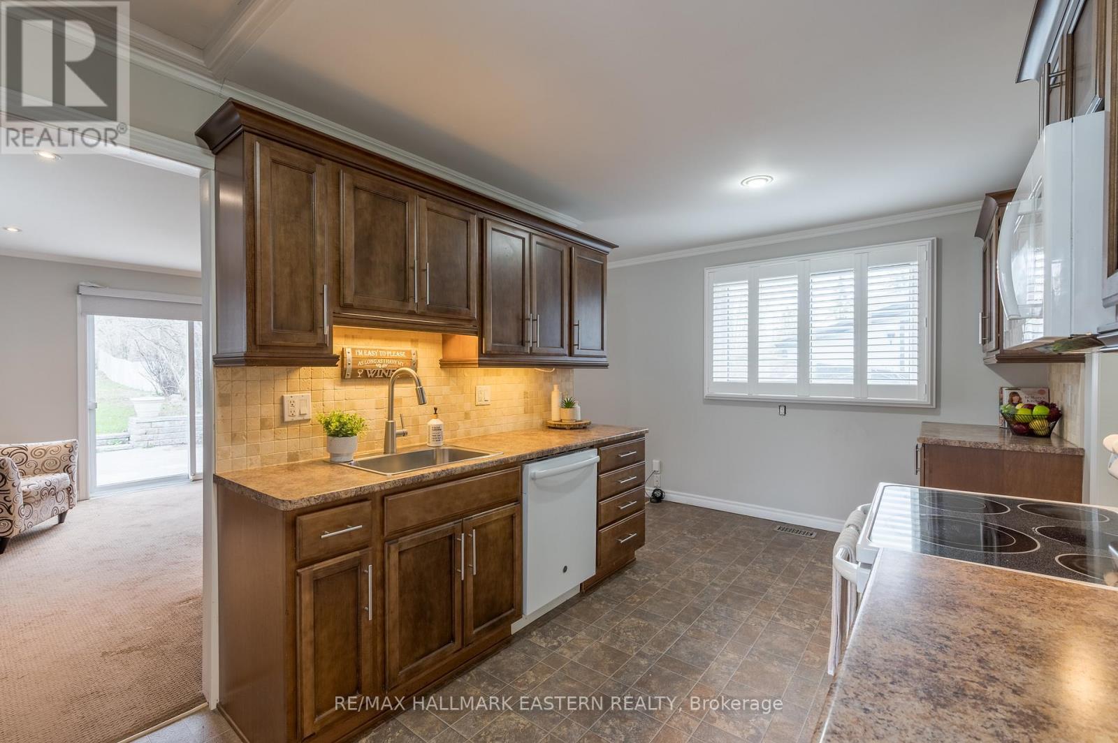 584 Paterson Street, Peterborough, Ontario  K9J 4R2 - Photo 8 - X13032784