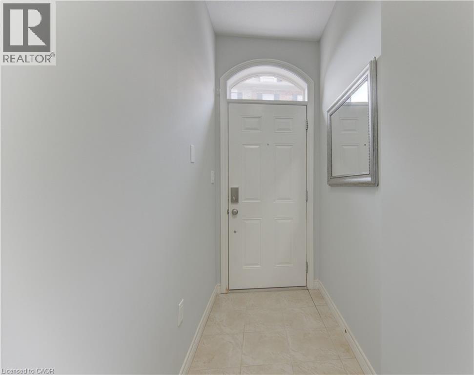 4 Whitehaven Lane, Kitchener, Ontario  N2H 0B3 - Photo 4 - 40820582