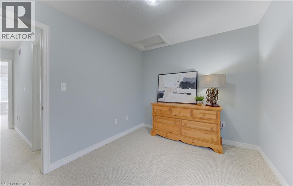 4 Whitehaven Lane, Kitchener, Ontario  N2H 0B3 - Photo 30 - 40820582