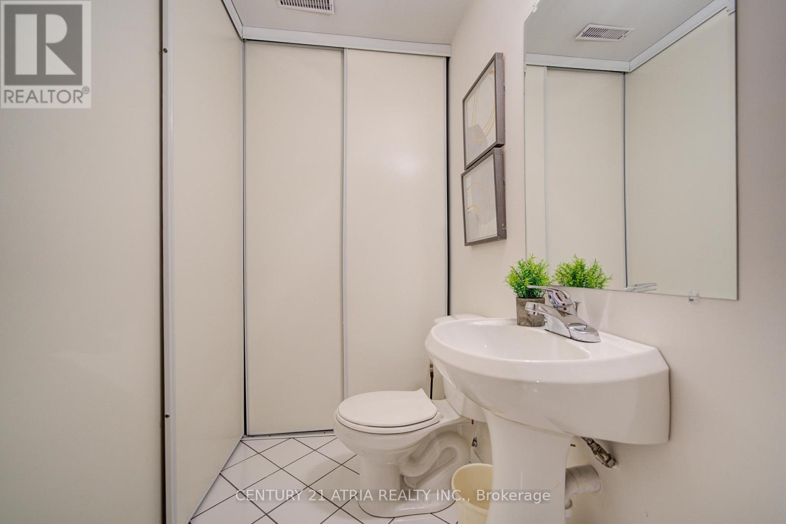 23 - 1724 The Chase, Mississauga, Ontario  L5M 4P2 - Photo 44 - W13032628