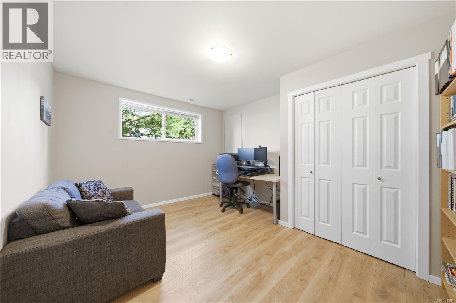 541 Warren Ave, Saanich, British Columbia  V8Z 2J6 - Photo 24 - 1031984