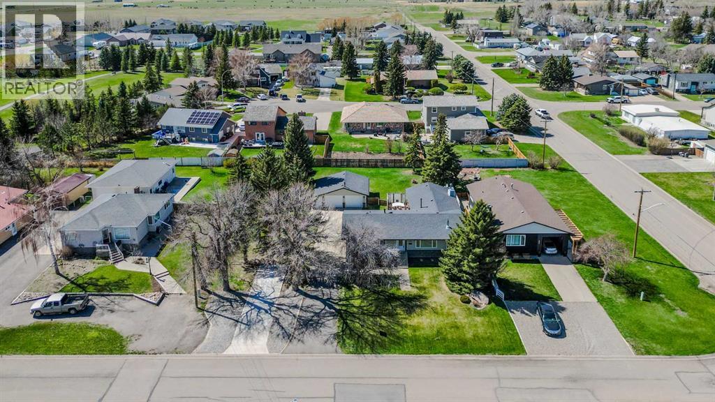 210 S 100 W, Raymond, Alberta  T0K 2S0 - Photo 3 - A2302546