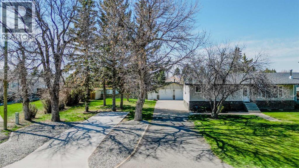 210 S 100 W, Raymond, Alberta  T0K 2S0 - Photo 40 - A2302546