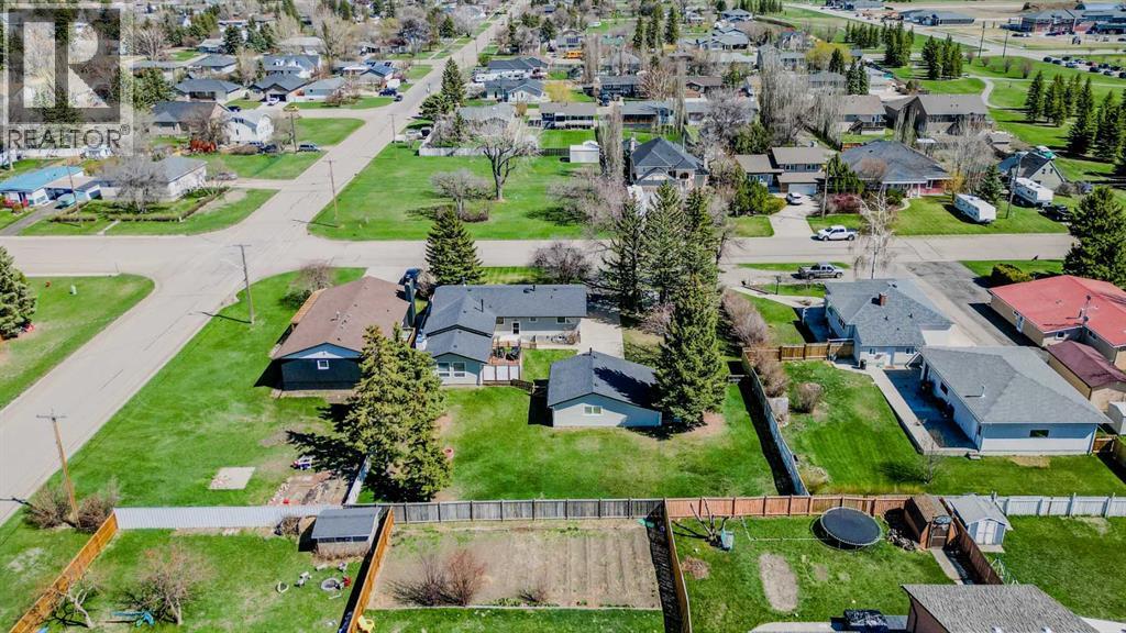 210 S 100 W, Raymond, Alberta  T0K 2S0 - Photo 35 - A2302546