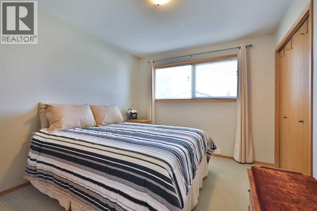 210 S 100 W, Raymond, Alberta  T0K 2S0 - Photo 25 - A2302546