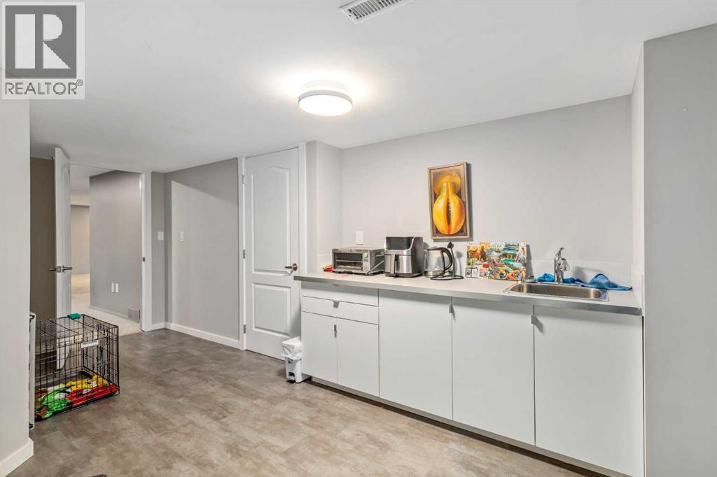 1414 Shawnee Drive, Calgary, Alberta  T2Y 2V1 - Photo 31 - A2284108