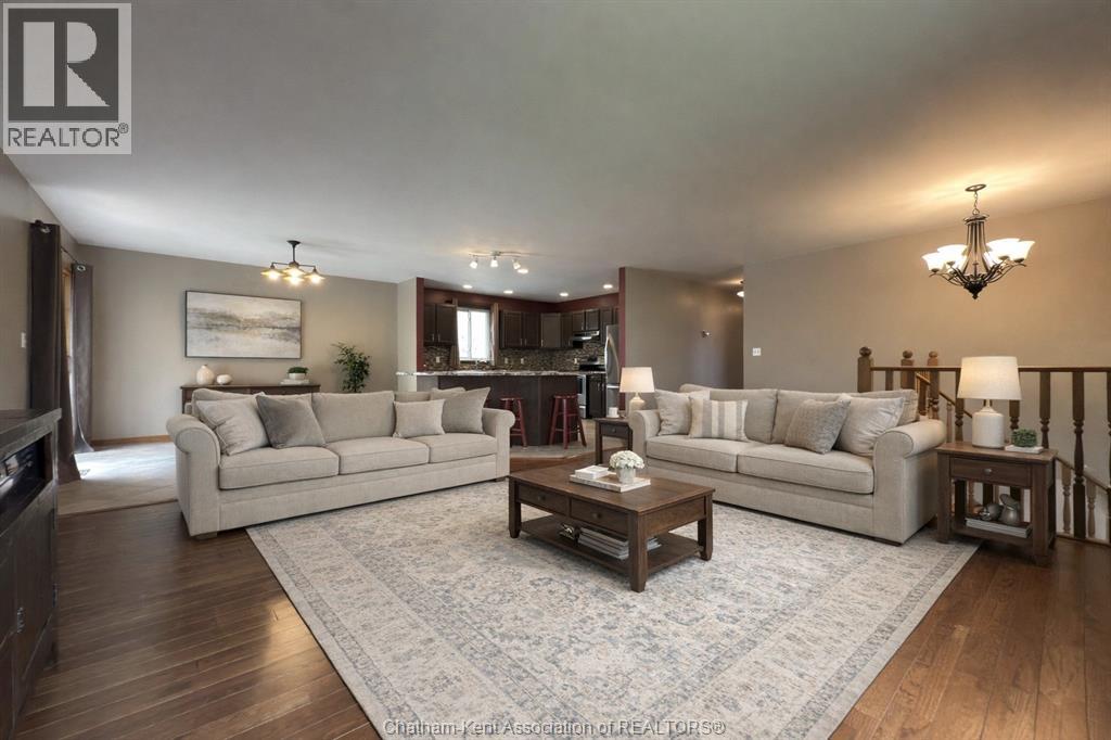 6201 Main Street, Comber, Ontario  N0P 1J0 - Photo 9 - 26008958