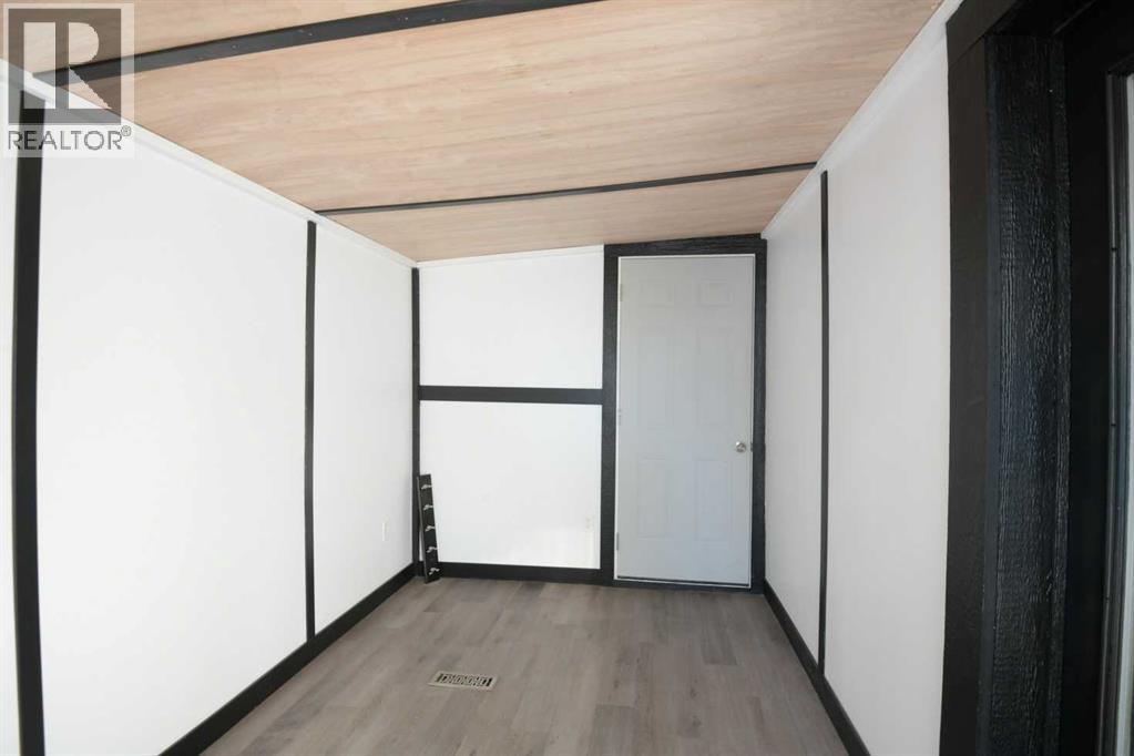 429, 3223 83 Street Nw, Calgary, Alberta  T3B 5P2 - Photo 4 - A2299437