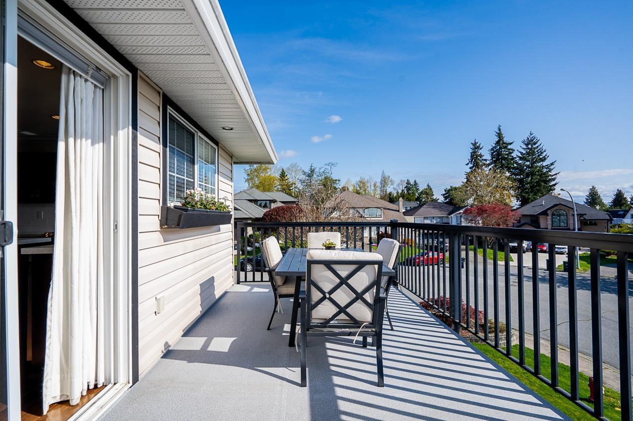 6031 189a Street, Surrey, British Columbia  V3S 8A3 - Photo 10 - R3114463