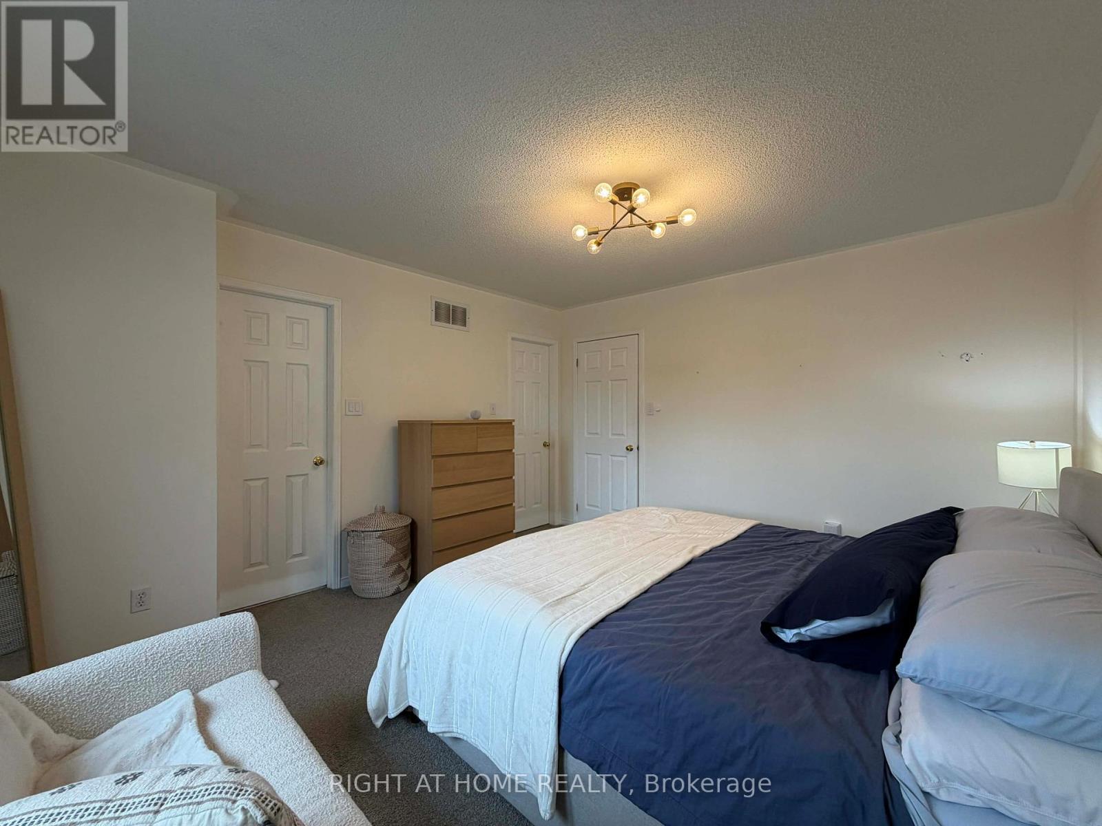 63 Candlebrook Drive S, Whitby, Ontario  L1R 2V6 - Photo 18 - E13032414