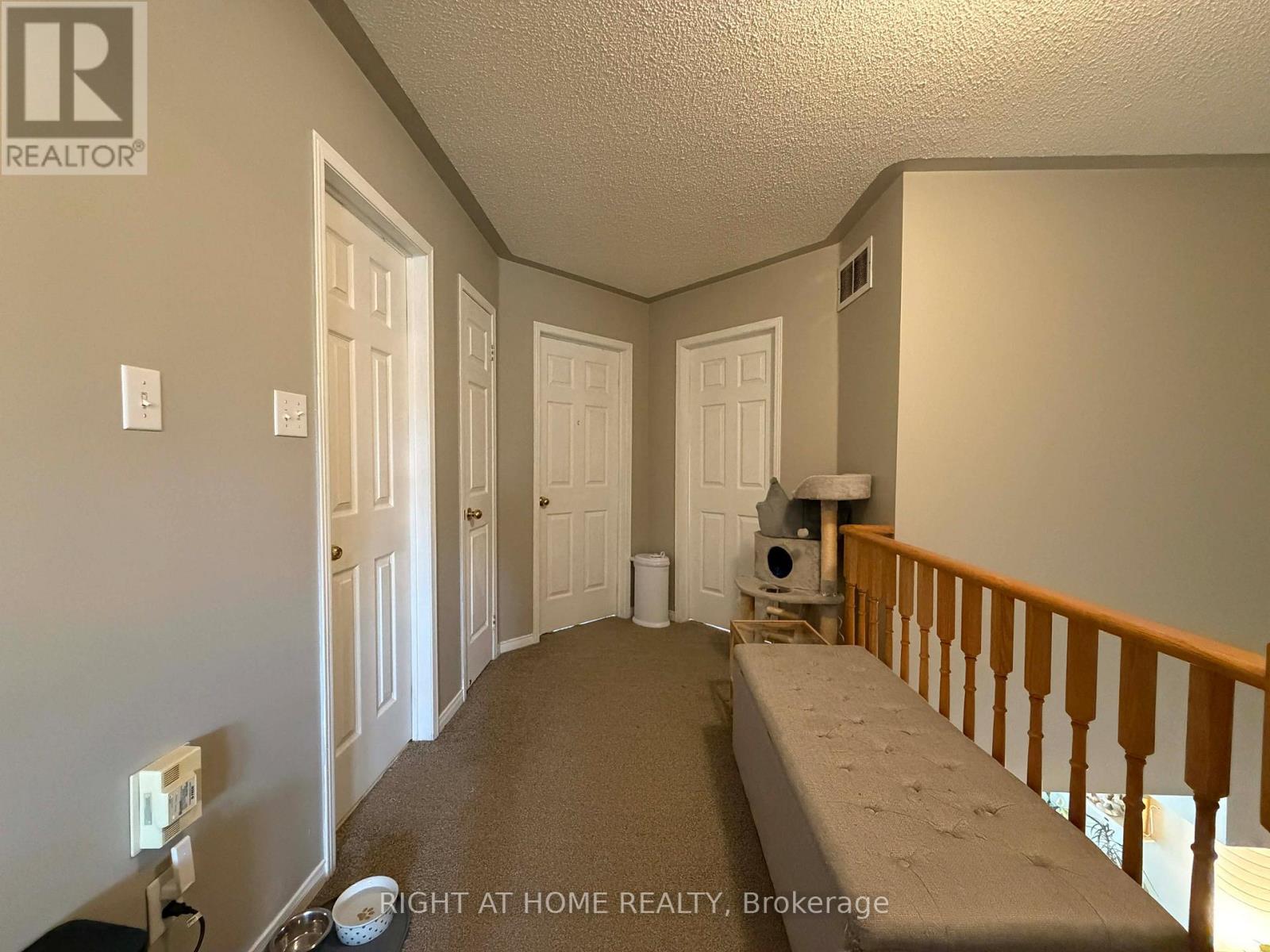 63 Candlebrook Drive S, Whitby, Ontario  L1R 2V6 - Photo 15 - E13032414