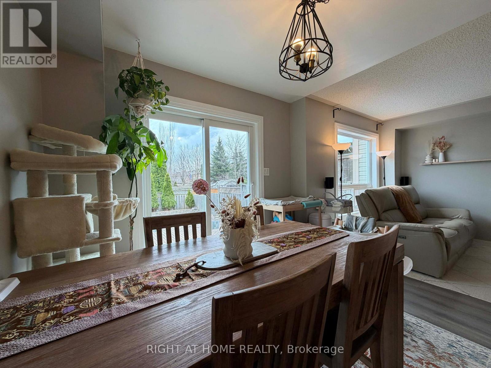 63 Candlebrook Drive S, Whitby, Ontario  L1R 2V6 - Photo 7 - E13032414