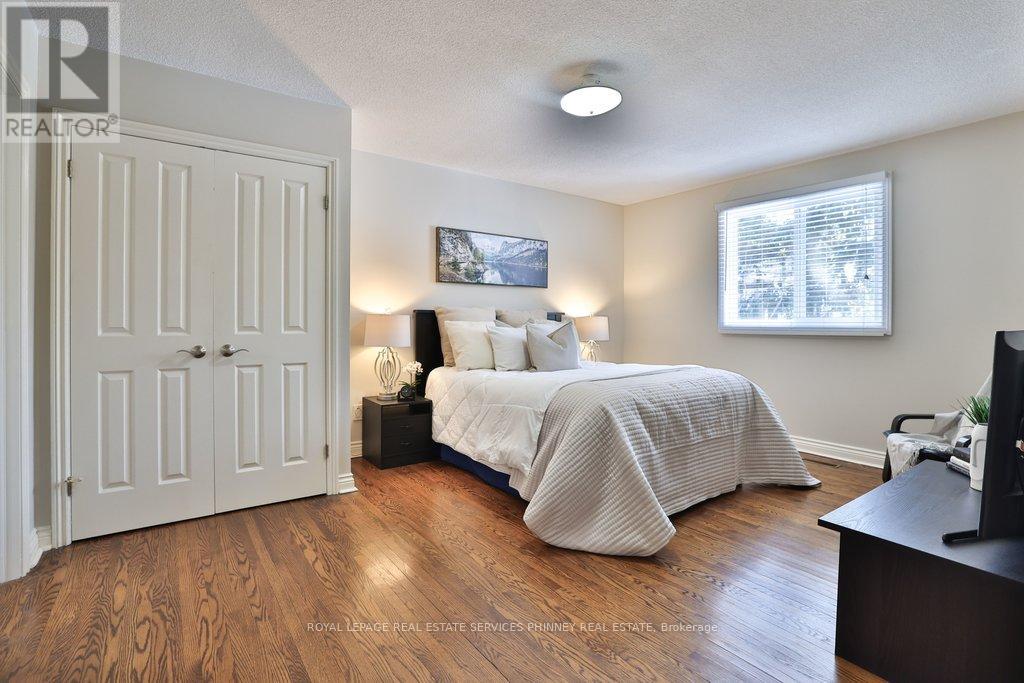 1244 Woodland Avenue, Mississauga, Ontario  L5G 2X9 - Photo 26 - W12820926