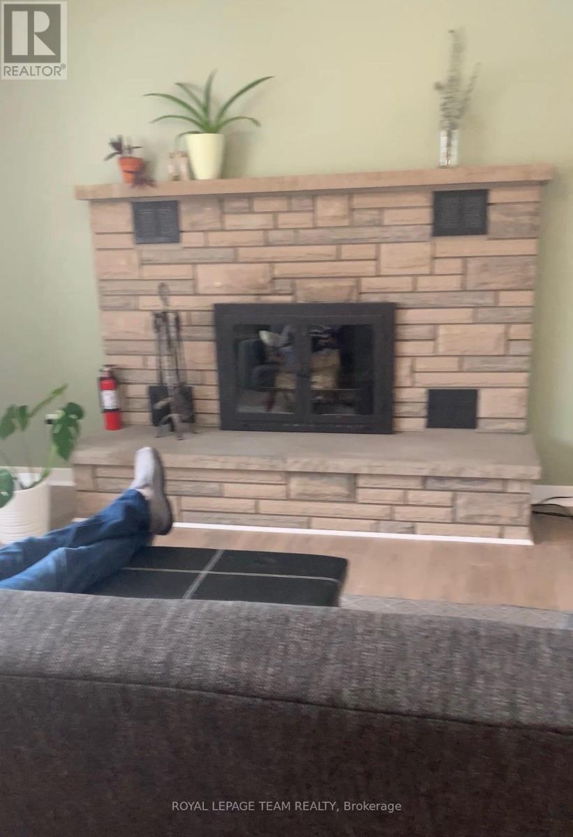 75 Winnifred Street N, Smiths Falls, Ontario  K7A 2N8 - Photo 7 - X13023510