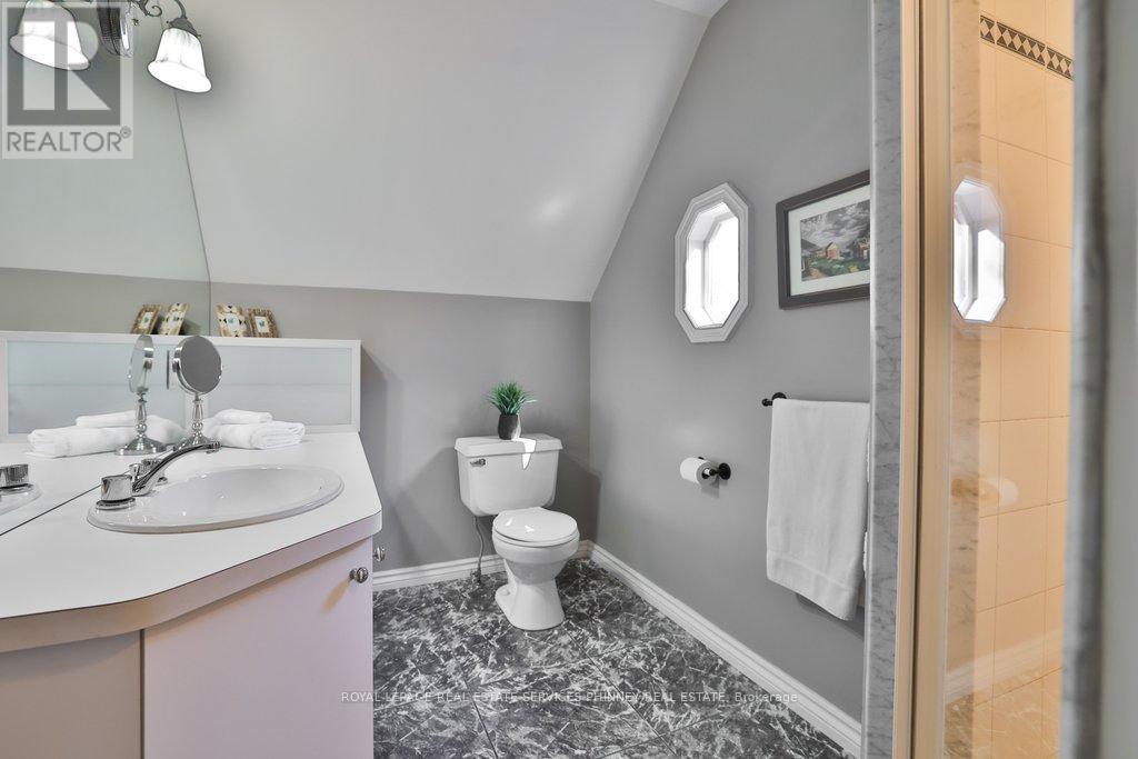 1244 Woodland Avenue, Mississauga, Ontario  L5G 2X9 - Photo 28 - W12820926