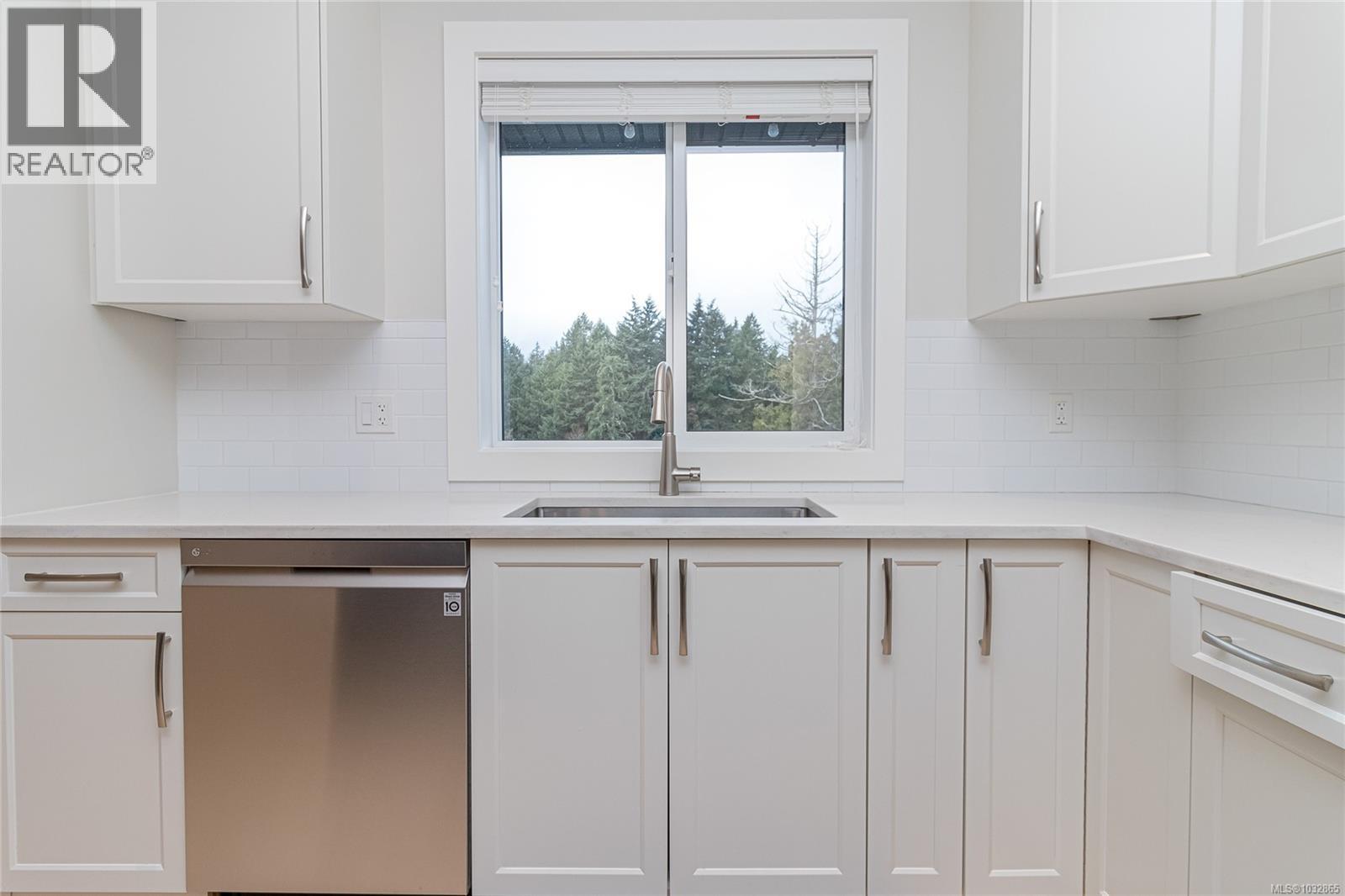 B 759 Cuaulta Cres, Colwood, British Columbia  V9C 3H2 - Photo 14 - 1032865