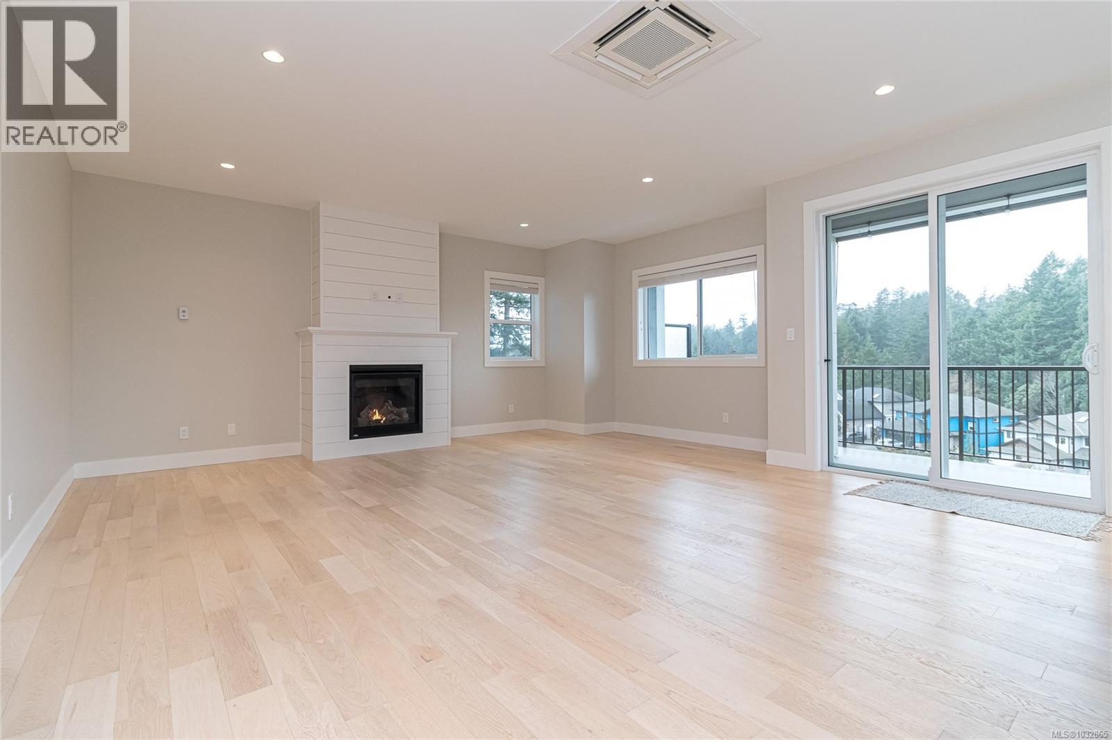 B 759 Cuaulta Cres, Colwood, British Columbia  V9C 3H2 - Photo 4 - 1032865