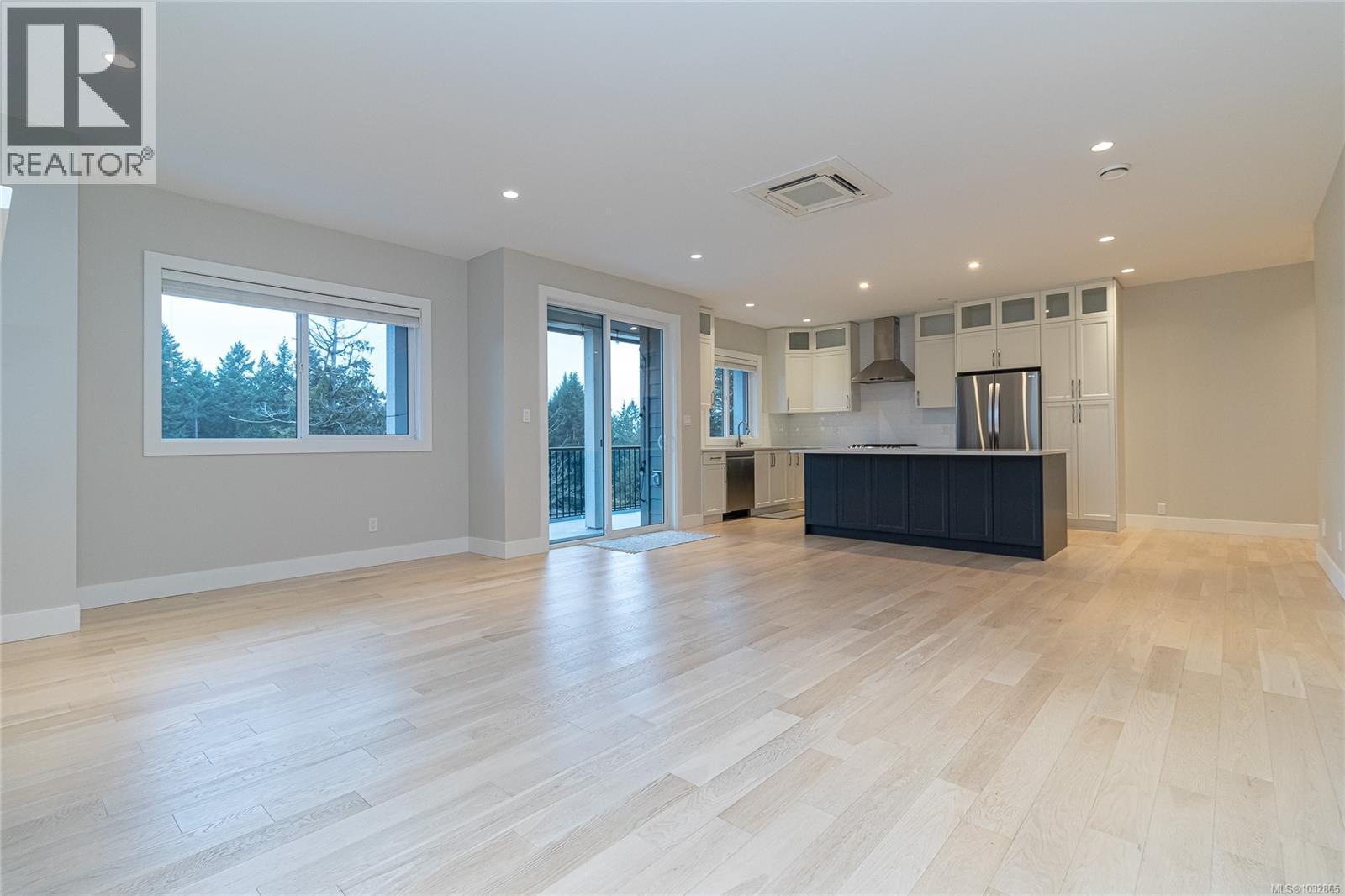 B 759 Cuaulta Cres, Colwood, British Columbia  V9C 3H2 - Photo 5 - 1032865