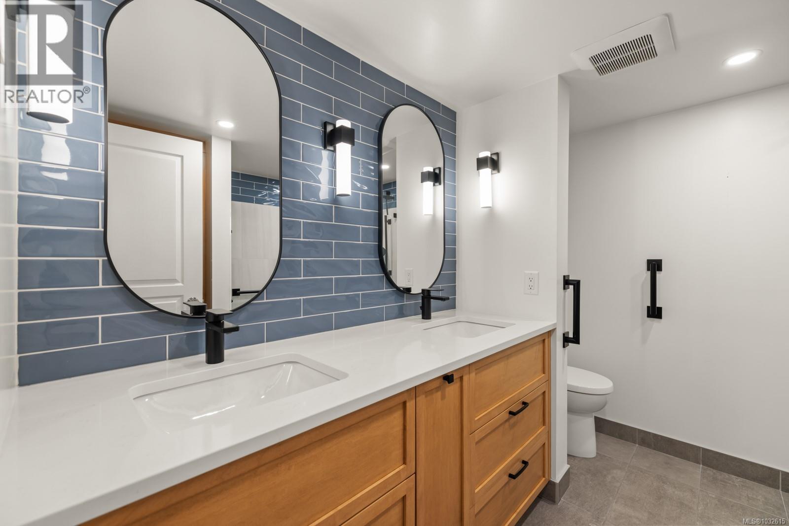 306 75 Songhees Rd, Victoria, British Columbia  V9A 7M5 - Photo 22 - 1032615