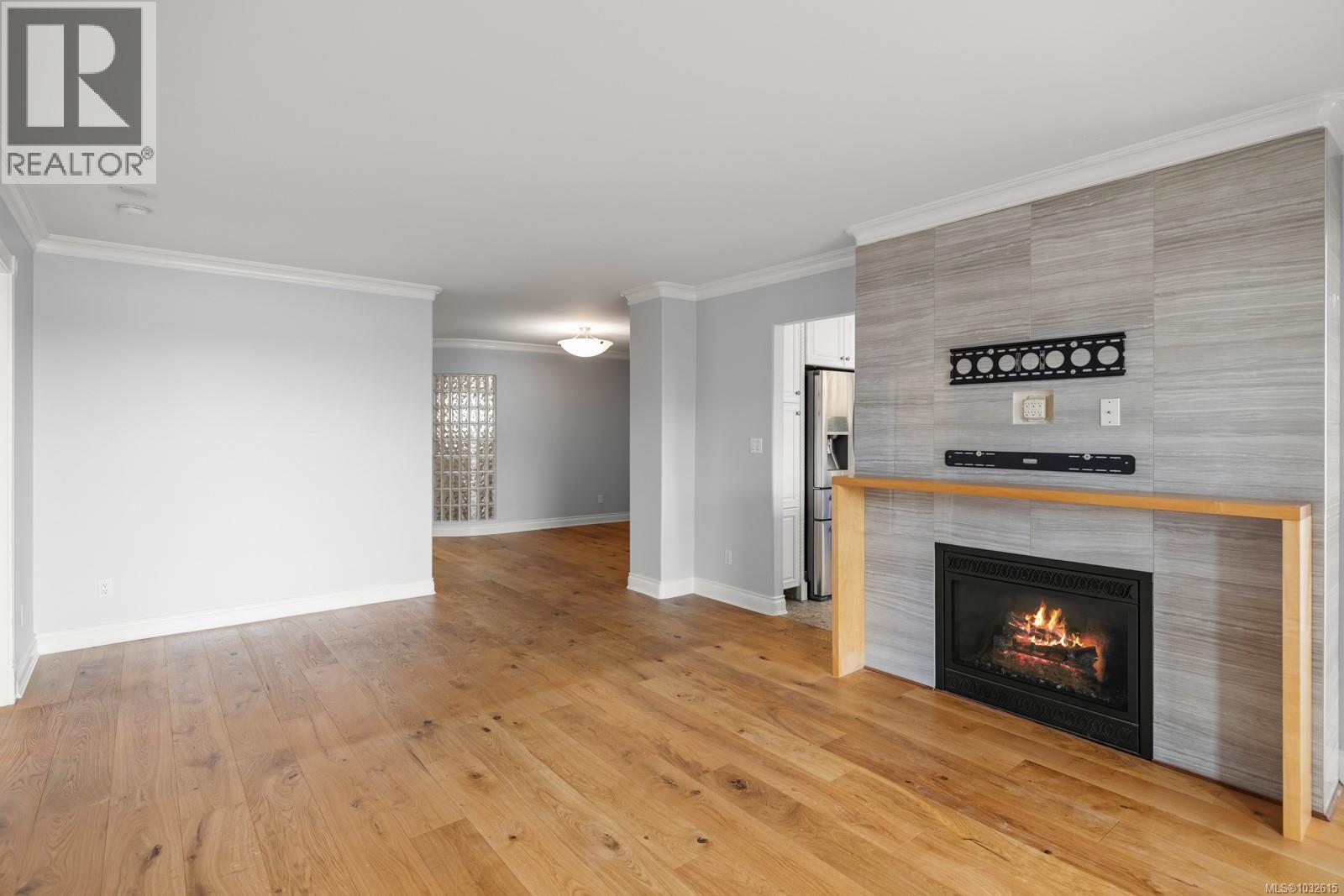 306 75 Songhees Rd, Victoria, British Columbia  V9A 7M5 - Photo 4 - 1032615