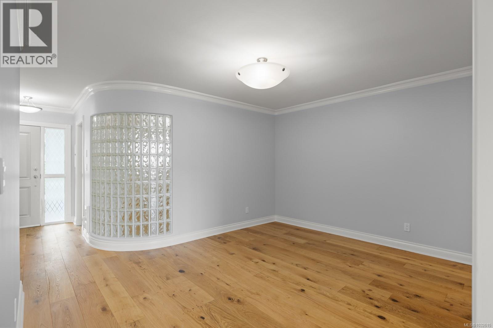 306 75 Songhees Rd, Victoria, British Columbia  V9A 7M5 - Photo 5 - 1032615