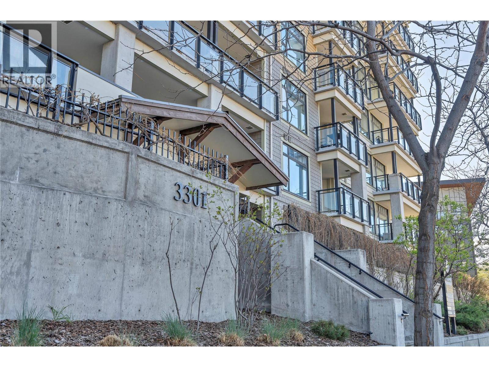 3301 Skaha Lake Road Unit# 201, Penticton, British Columbia  V2A 6G6 - Photo 2 - 10382146