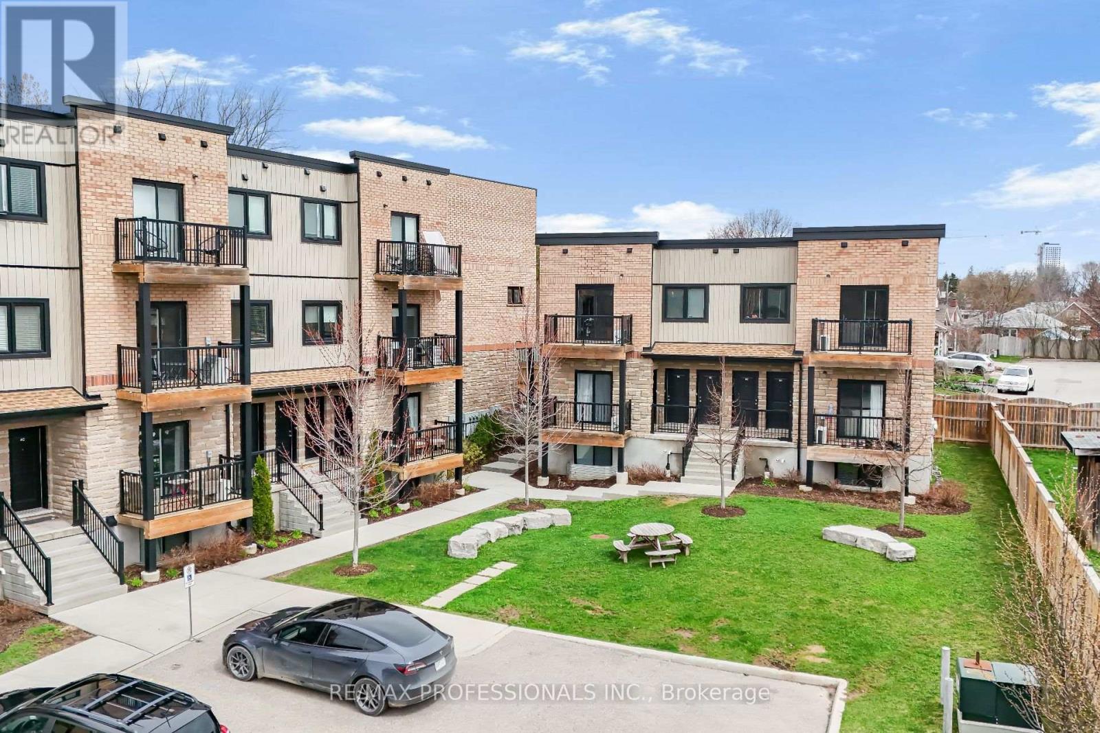 7a - 164 Heiman Street, Kitchener, Ontario  N2M 0B8 - Photo 3 - X13032680