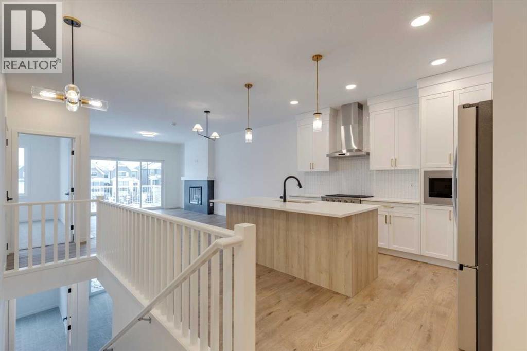 1402 Bayview Crescent SW, Airdrie, Alberta  T4B 5N9 - Photo 5 - A2275452