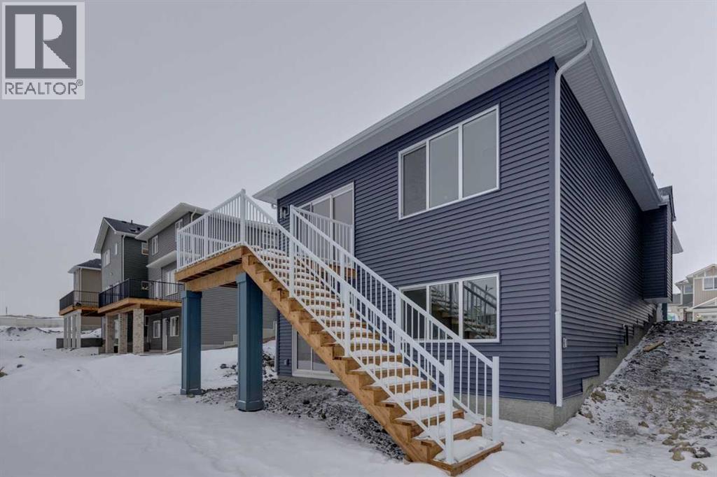 1402 Bayview Crescent SW, Airdrie, Alberta  T4B 5N9 - Photo 36 - A2275452