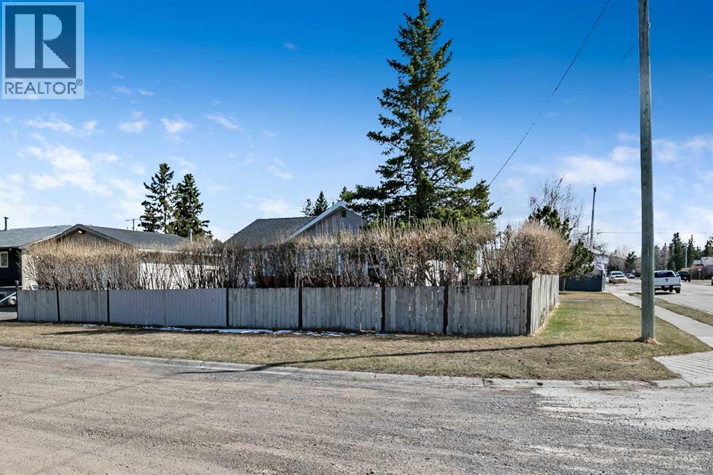 121 2 Avenue Sw, Diamond Valley, Alberta  T0L 0H0 - Photo 2 - A2302186