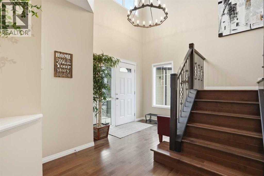 26 Sage Valley Mews Nw, Calgary, Alberta  T3R 0H7 - Photo 3 - A2302669