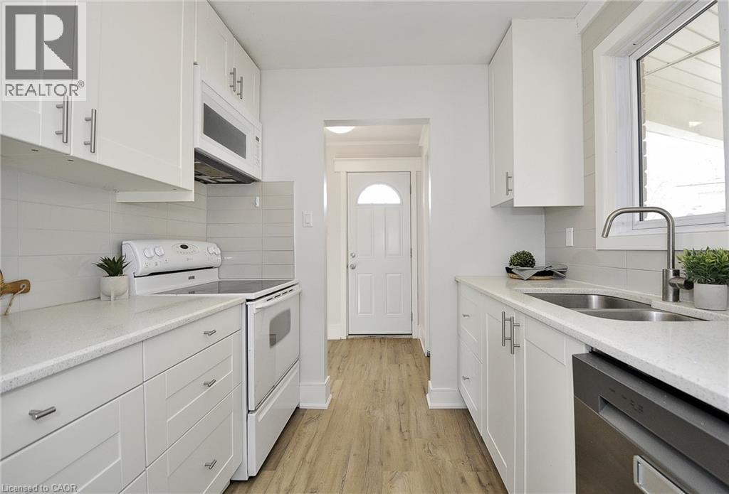 41 Nora Court, Cambridge, Ontario  N3C 3N1 - Photo 5 - 40815934