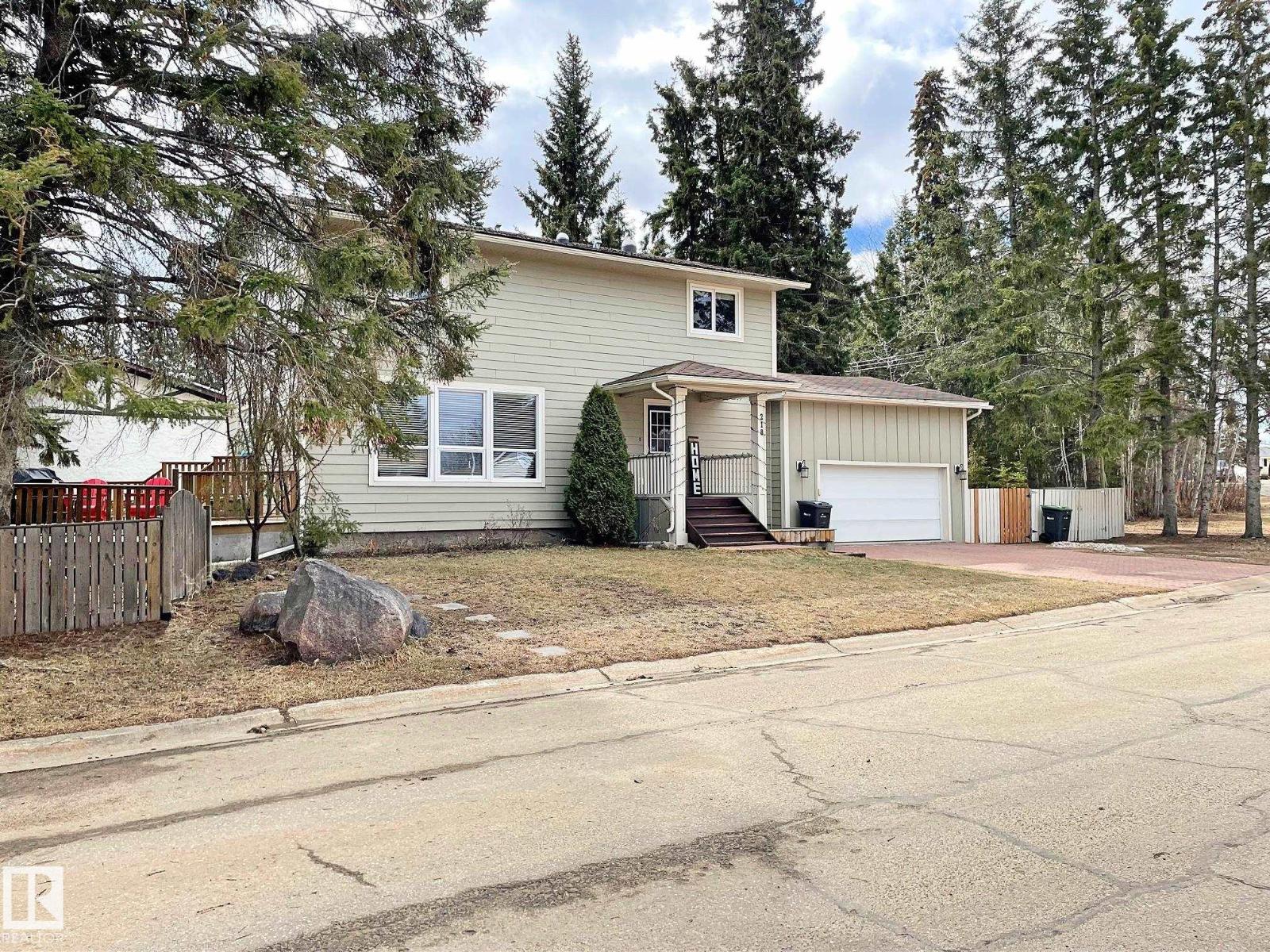 218 PINE AV, cold lake, Alberta