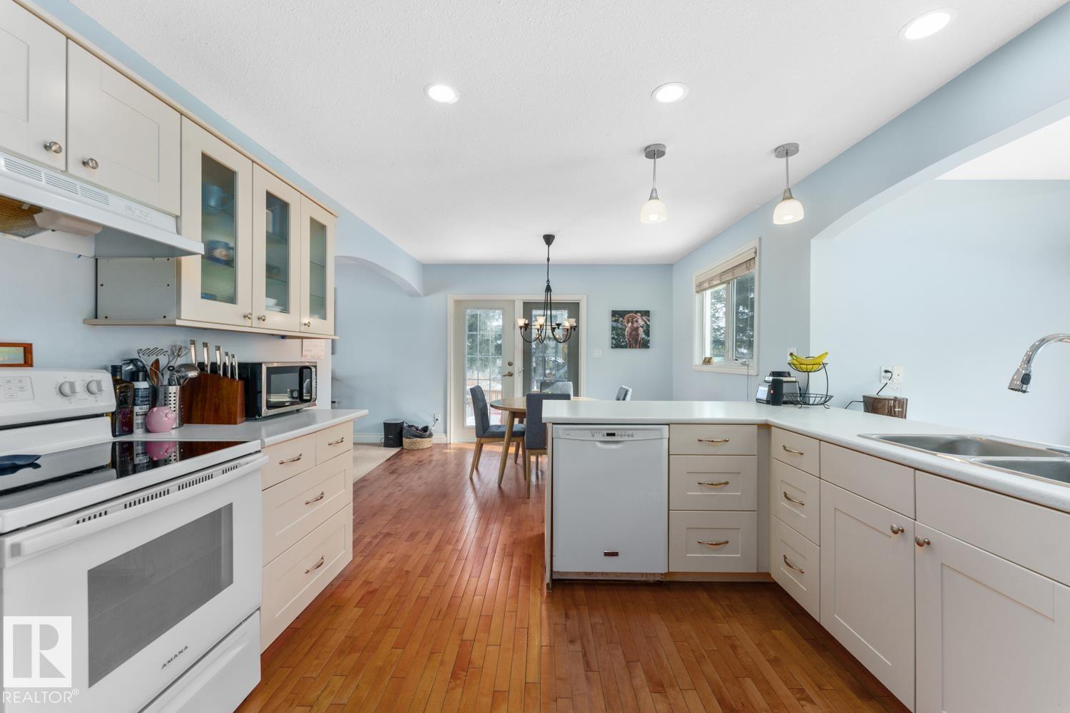 218 Pine Av, Cold Lake, Alberta  T9M 1E5 - Photo 6 - E4483595