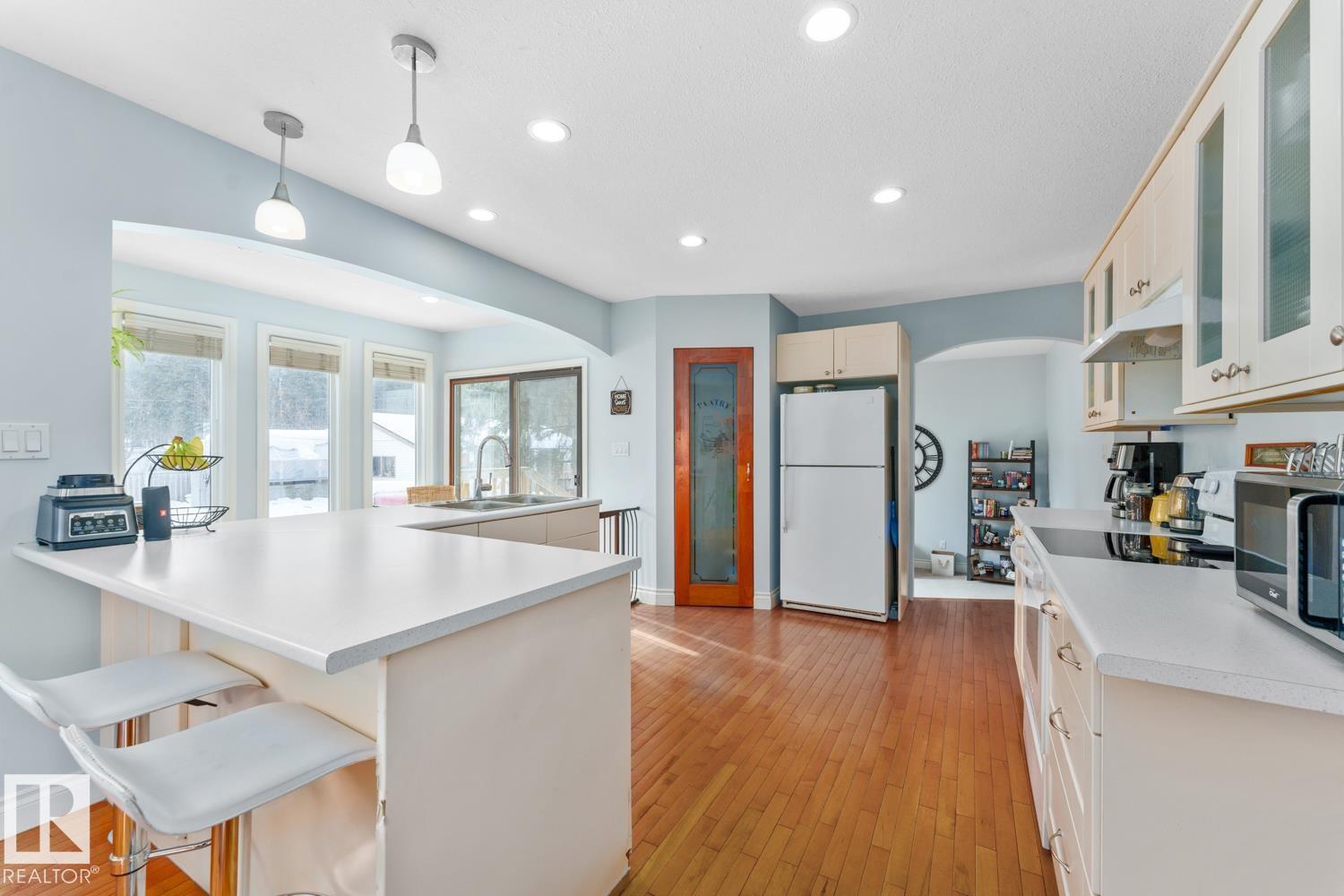 218 Pine Av, Cold Lake, Alberta  T9M 1E5 - Photo 9 - E4483595