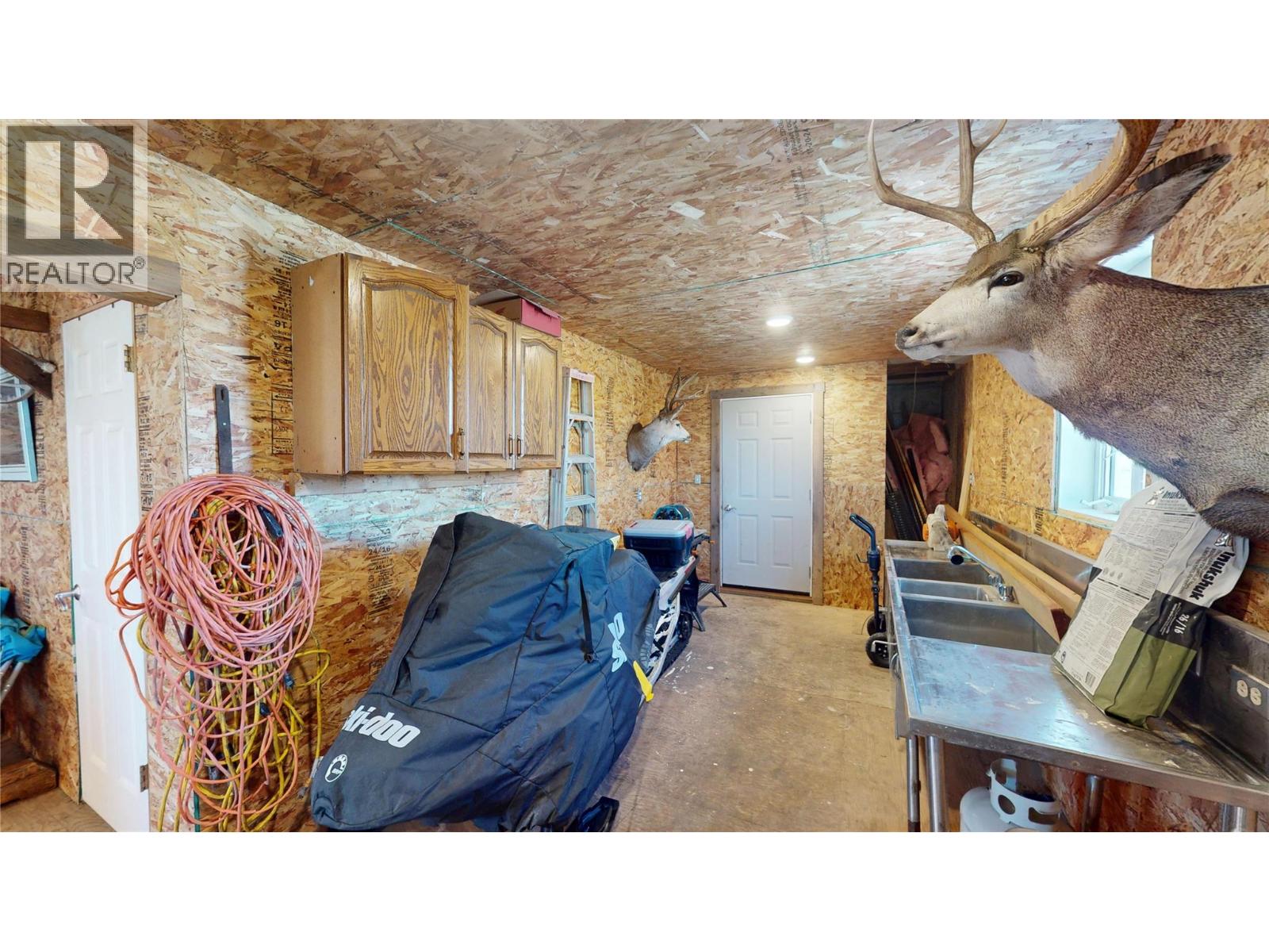 3251 45th Street S, Cranbrook, British Columbia  V1C 7A1 - Photo 32 - 10384184