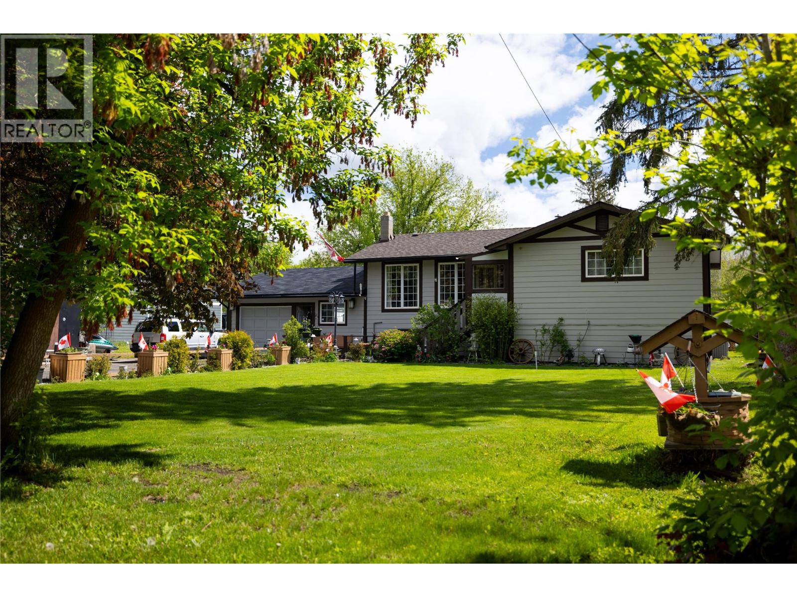 170 Whitevale Road, Lumby, British Columbia