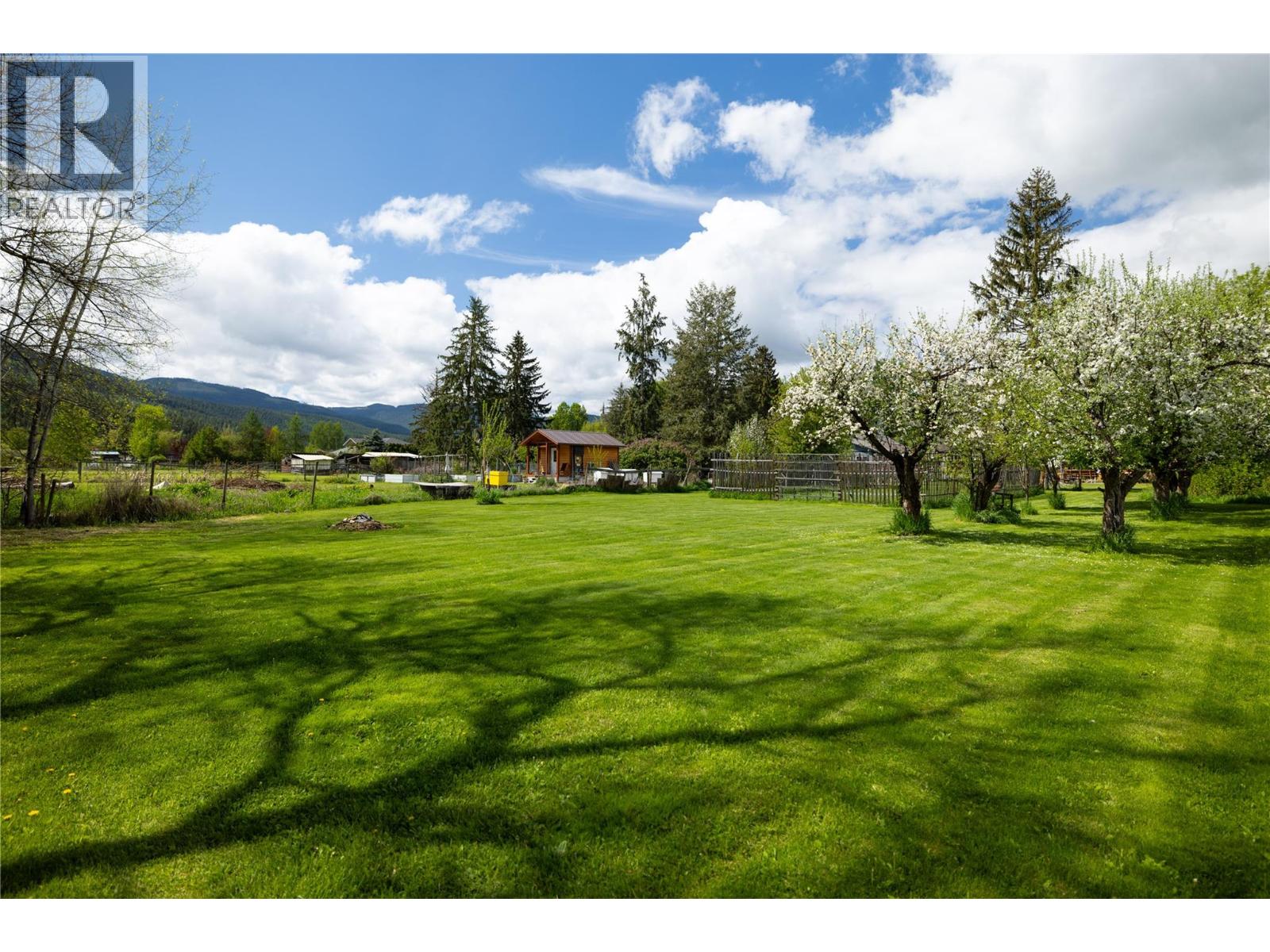 170 Whitevale Road, Lumby, British Columbia  V0E 2G7 - Photo 40 - 10384535