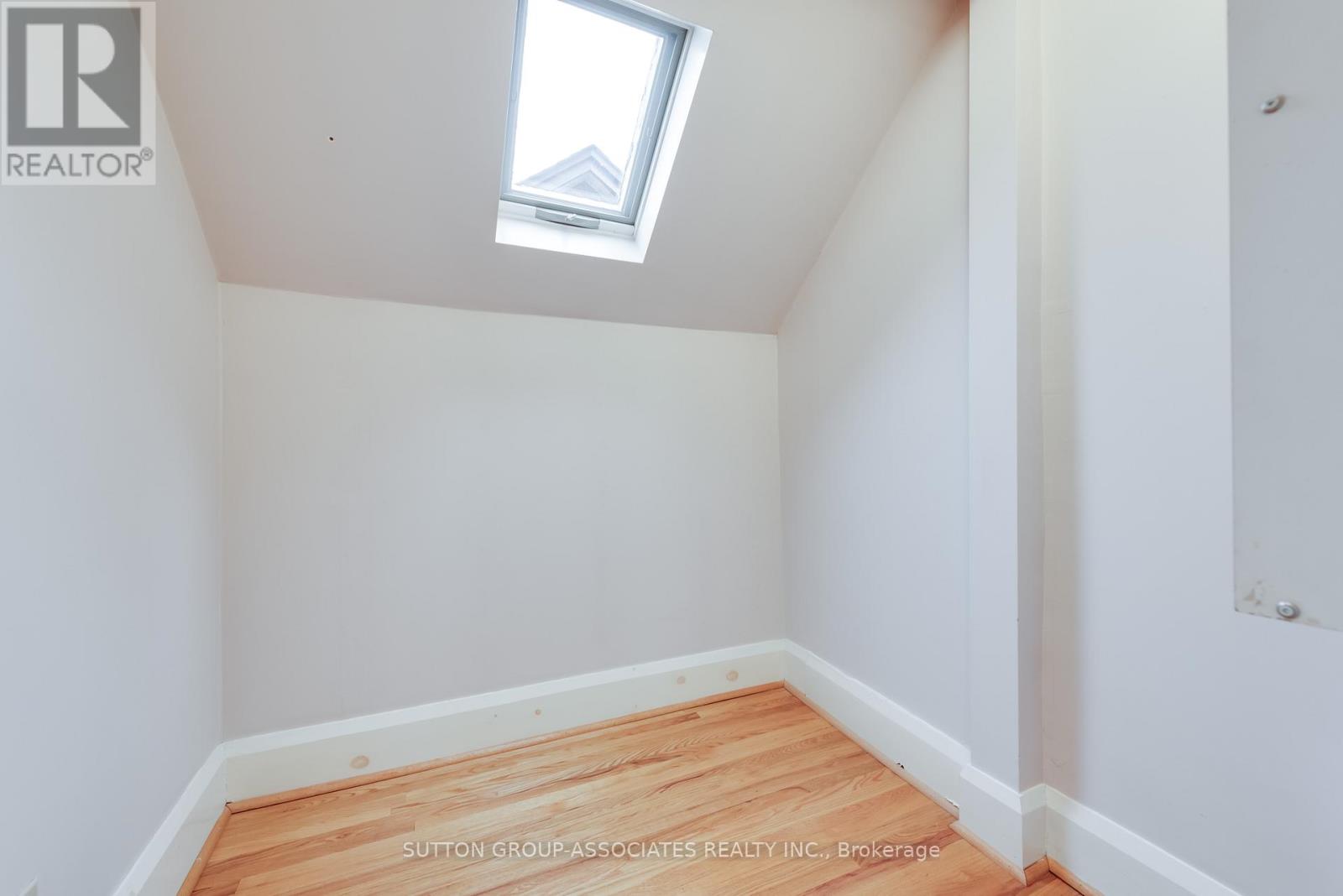 519 Rushton Road, Toronto, Ontario  M6C 2Y6 - Photo 18 - C13032788