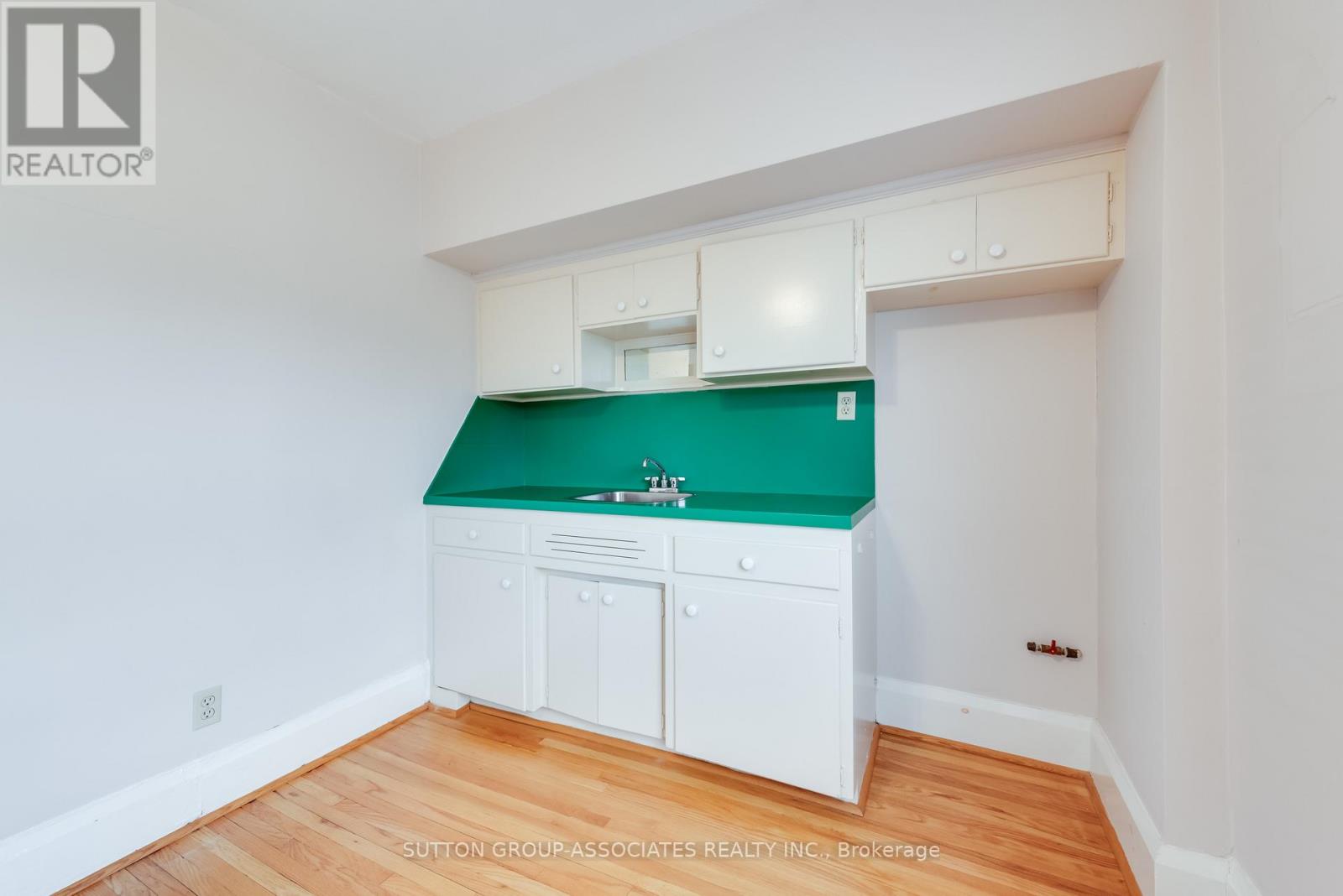 519 Rushton Road, Toronto, Ontario  M6C 2Y6 - Photo 22 - C13032788