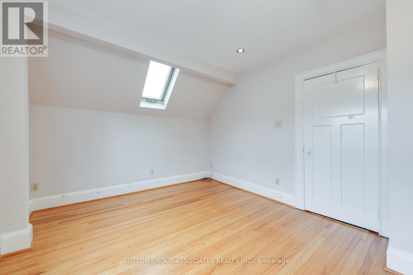 519 Rushton Road, Toronto, Ontario  M6C 2Y6 - Photo 23 - C13032788