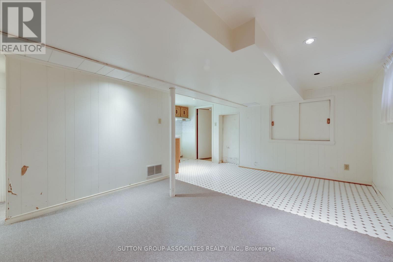 519 Rushton Road, Toronto, Ontario  M6C 2Y6 - Photo 26 - C13032788