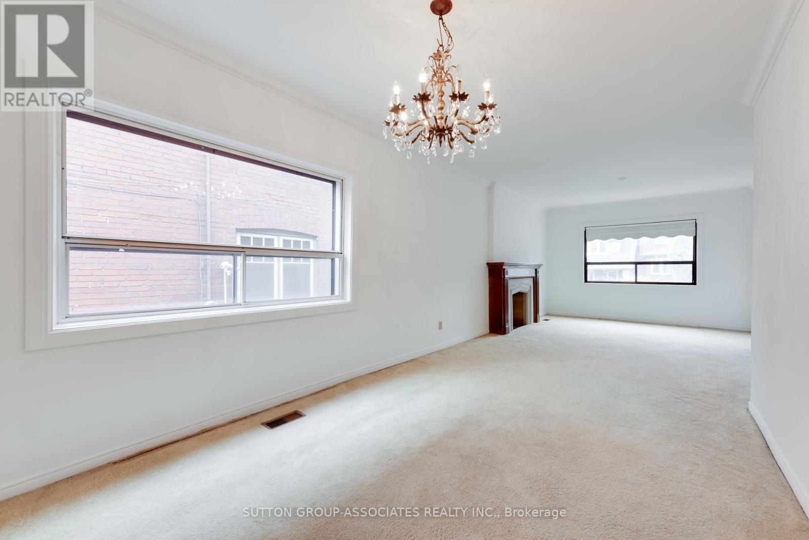 519 Rushton Road, Toronto, Ontario  M6C 2Y6 - Photo 6 - C13032788