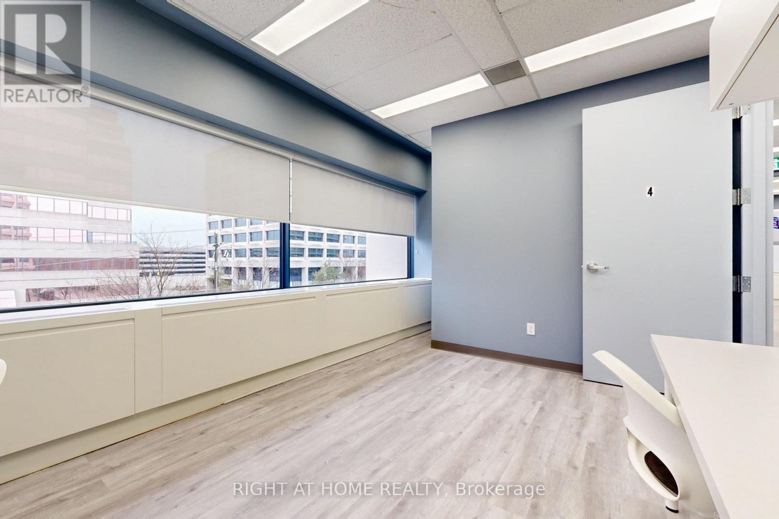 305 - Rm 4 - 240 Duncan Mill Road, Toronto, Ontario  M3B 3S6 - Photo 9 - C12984390