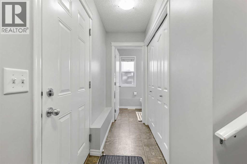 25 Mckinnon Street NW, Langdon, Alberta  T0J 1X2 - Photo 14 - A2270671